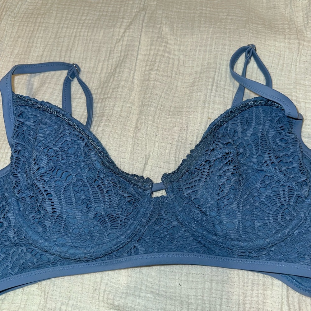 Wonderly Blue Bikini with Intricate Lace Design